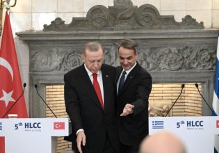 Ελληνοτουρκικά: Ενώ η Αθήνα συζητάει, η Αγκυρα επιμένει στις βλέψεις της σε Αιγαίο και Ανατολική Μεσόγειο