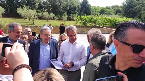 Μητσοτάκης από Σέρβια: Η αποχή είναι ο μεγάλος κίνδυνος για τη Δημοκρατία