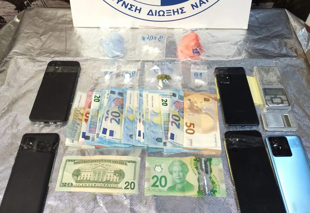 Σπείρα διακινούσε κοκαΐνη και κάνναβη στην Αθήνα – Τρεις συλλήψεις, αναζητείται ο αρχηγός