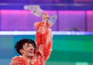 Έσπασε το βραβείο δευτερόλεπτα μετά τη νίκη στη Eurovision – Η άτυχη στιγμή για το Nemo