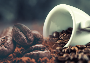 Σε υψηλό 45 ετών οι τιμές καφέ της Robusta – Πού αποδίδονται οι αυξήσεις