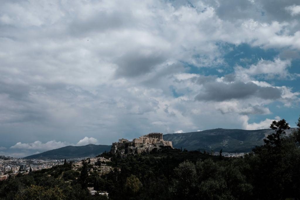 Καιρός: Χαλάει από τα μέσα της εβδομάδας – Έρχεται κακοκαιρία και νέο «κύμα» αφρικανικής σκόνης