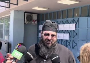 Λάρισα: Ιερέας έδωσε Πανελλαδικές σε ΕΠΑΛ – «Τα έγραψα όλα, ήταν βατά»