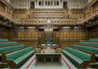 Βρετανία: Διαλύθηκε επισήμως το Κοινοβούλιο τη νύχτα και ξεκινάει η προεκλογική εκστρατεία