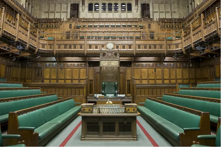 Βρετανία: Διαλύθηκε επισήμως το Κοινοβούλιο τη νύχτα και ξεκινάει η προεκλογική εκστρατεία
