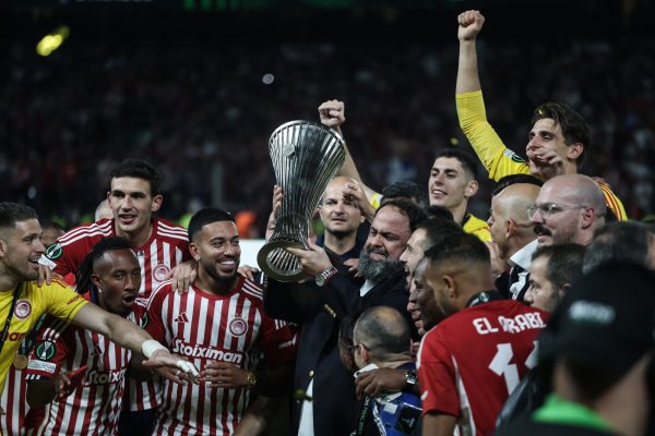 Conference League: Τα διεθνή ΜΜΕ αποθεώνουν τον Ολυμπιακό