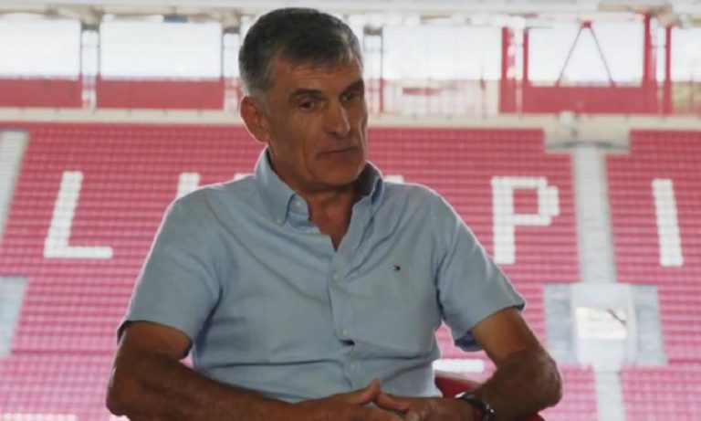 Μεντιλίμπαρ: «Θέλω όλοι γύρω μου να νιώθουν καλά – Αυτό είναι το μυστικό μου» (vid)