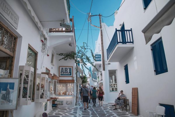 Ελληνικό σοκάκι ανάμεσα στους 20 ομορφότερους δρόμους στον κόσμο