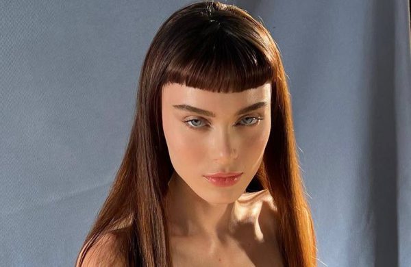 Η Lana Rhoades είπε αντίο στο πορνό και υποδέχτηκε τη μόδα με ανοιχτές αγκάλες