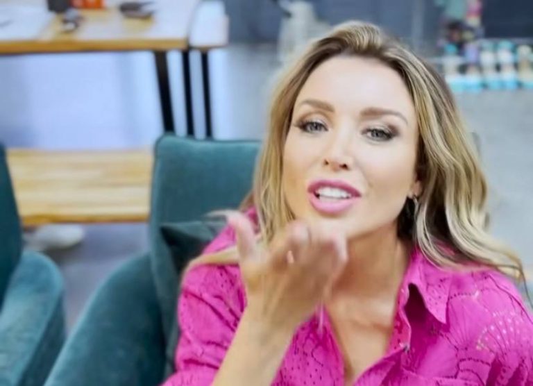 «Είμαι στρέιτ και έχω μακροχρόνια σχέση»: H Ντάνι Μινόγκ διαψεύδει την ιστορία του «coming out»