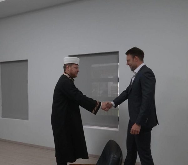 Κασσελάκης στη Μουφτεία Ξάνθης: Πρότυπο προς μίμηση η συνύπαρξη μουσουλμάνων και χριστιανών στη Θράκη