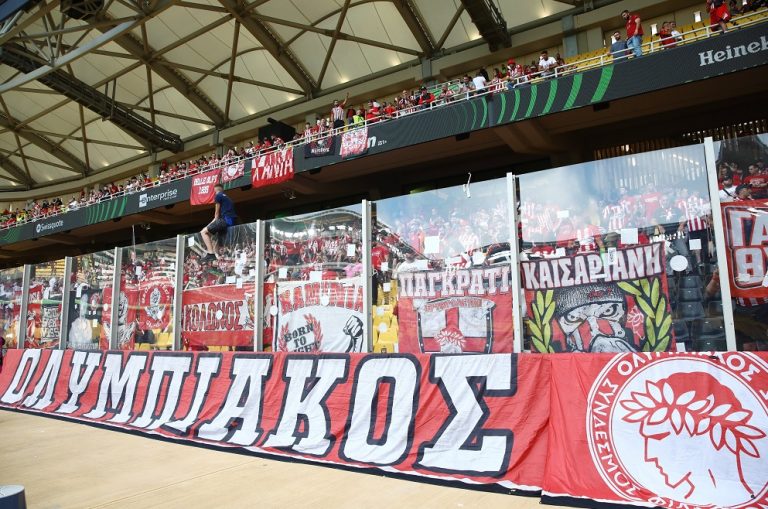 Ολυμπιακός: Πανό από κάθε γωνιά του κόσμου (pics)