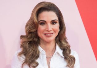 H Ράνια της Ιορδανίας έκανε την πιο ανατρεπτική εμφάνιση που έκανε ποτέ βασίλισσα – Με ανδρική βερμούδα και ασυμμετρία