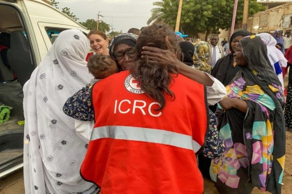 Σουδάν: Η Γαλλία καταδικάζει με τον πλέον σθεναρό τρόπο τη φονική επίθεση εναντίον ομάδας του Ερυθρού Σταυρού