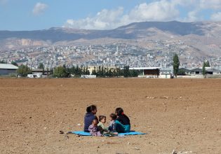 Ευρωπαϊκή Ενωση: Δεσμεύσεις για διάθεση 5 δισ. ευρώ για τους πρόσφυγες από τη Συρία