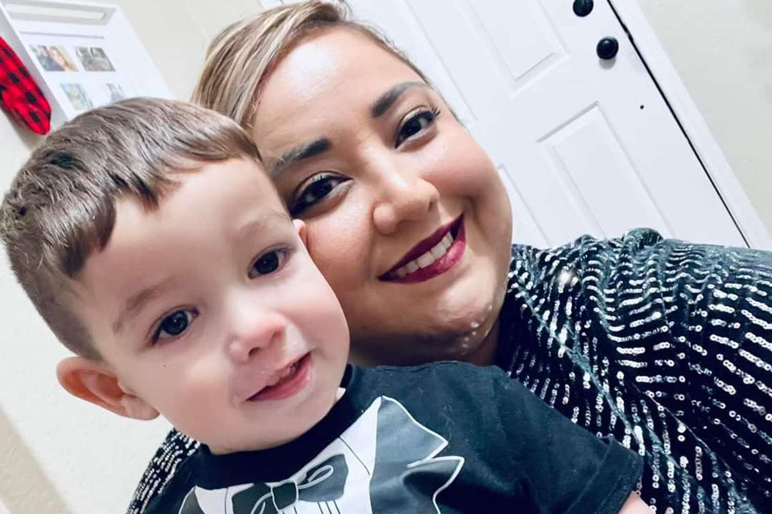 Τέξας: Μητέρα σκότωσε τον 3χρονο γιο της και μετά αυτοκτόνησε - «Πες αντίο στον μπαμπά» έλεγε τραβώντας βίντεο