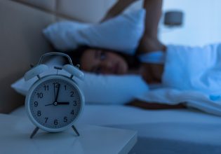 Η αϋπνία βλάπτει σοβαρά – Όσοι υποφέρουν από έλλειψη ύπνου είναι πιο πιθανό να σκοτώσουν κάποιον