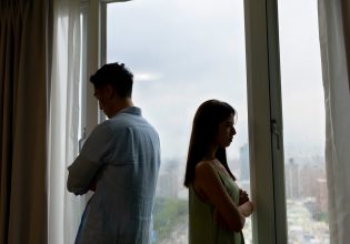 Τοξικές σχέσεις: 5 +1 τρόποι να προχωρήσεις μετά τον χωρισμό