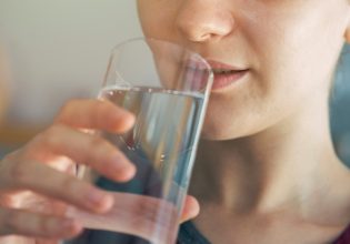 Νερό: Πέντε σημάδια ότι λείπει από το σώμα σας