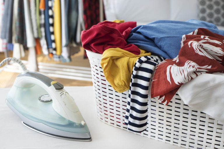 Πώς να… «σιδερώσετε» χωρίς ατμοσίδερο