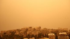 Καιρός: Ποιες περιοχές θα επηρεάσει η αφρικανική σκόνη –  Live η εξέλιξη του νέου κύματος