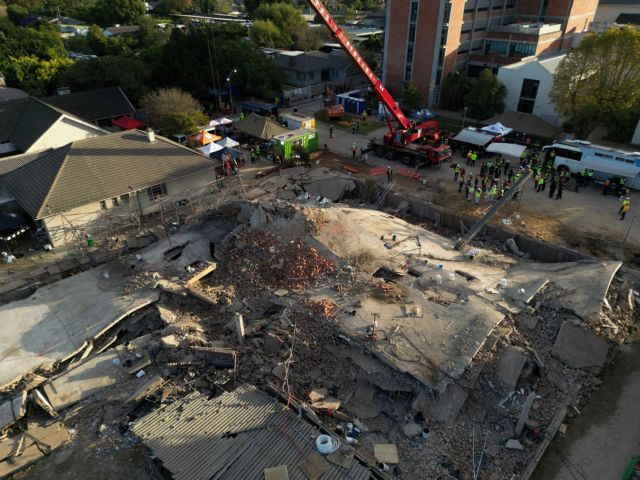 Νότια Αφρική: Στους 30 ο αριθμός των νεκρών από την κατάρρευση κτιρίου – 22 οι αγνοούμενοι