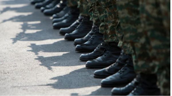 Γυναίκες στις Ένοπλες Δυνάμεις: Η καριέρα, η θητεία και οι μάχες για την ανέλιξη τους