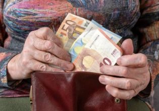 Συντάξεις: Αυξήσεις έως 115 ευρώ και αναδρομικά από 2017