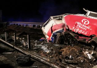 Τέμπη: Αποκαλυπτικές εικόνες από το «μπάζωμα» λίγες ώρες μετά τη σύγκρουση των τρένων