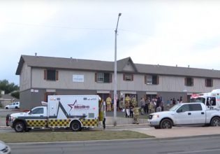 Τέξας: Πυρά από αγνώστους στον δρόμο διαπέρασαν τοίχο σπιτιού και πέρασαν ξυστά από το κεφάλι 9χρονου