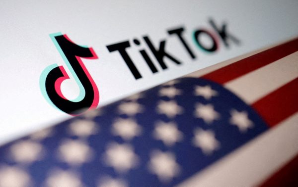 Ετοιμάζουν κλώνο του TikTok μόνο για τις ΗΠΑ; Τι απαντά η εταιρεία