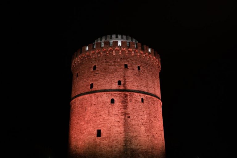 Στα κόκκινα την Τετάρτη ο Λευκός Πύργος