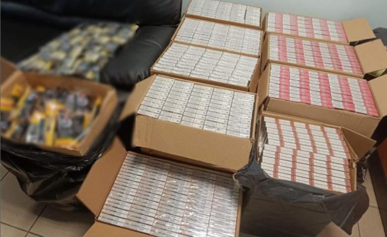 Θεσσαλονίκη: Συνελήφθησαν τρία άτομα για κατοχή λαθραίων τσιγάρων – Ανάμεσά τους μία 80χρονη