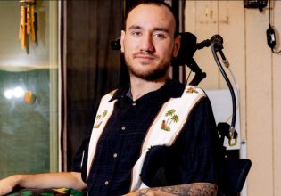 Neuralink: «Κοιμόμουν και γκούγκλαρε μόνο του, άνοιξαν 10 εφαρμογές» – Η ζωή του ανθρώπου που έλαβε το τσιπ εγκεφάλου