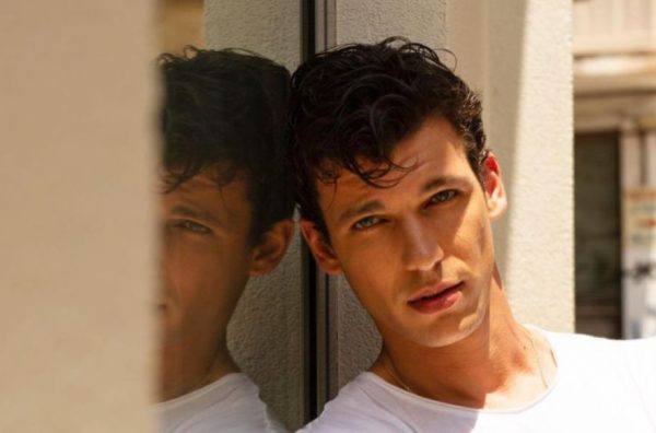 Βασίλης Μίχας: «Δεν σε κάνει λιγότερο άντρα όταν μιλάς»