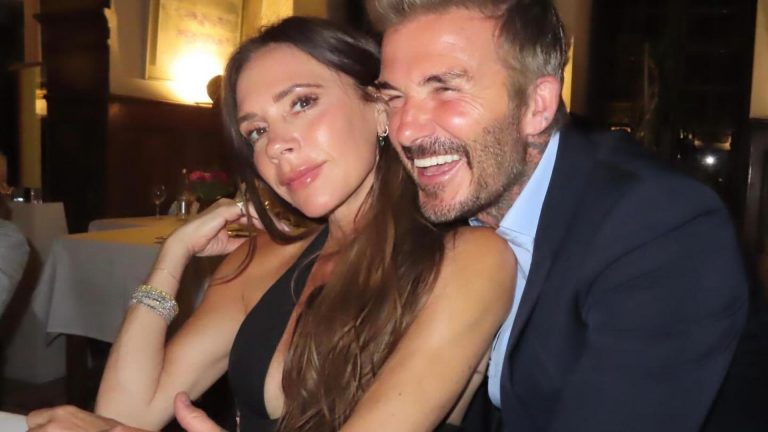 «Μου αρέσει να μεγαλώνουμε μαζί»: H Victoria Beckham εύχεται στον David για τα γενέθλιά του