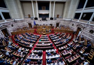 Ευρωεκλογές 2024: Μπρα ντε φερ των πολιτικών αρχηγών για την ακρίβεια