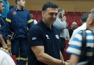 Στην Εύβοια ο Βασίλη Κικίλιας: Να παλέψουμε και να είμαστε καλύτεροι στην μνήμη των πιλότων που χάθηκαν πέρσι