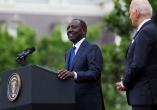 Αϊτή: Η Κένυα μπορεί να τσακίσει τις συμμορίες ισχυρίζεται ο πρόεδρός της ενώπιον του Μπάιντεν