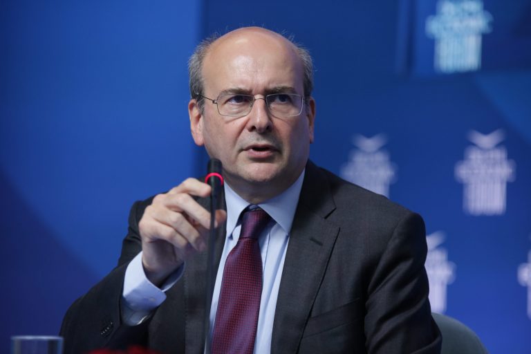 Χατζηδάκης: Νομοθετική παρέμβαση για «πάγωμα» επιτοκίων στις ρυθμίσεις ληξιπρόθεσμων οφειλών