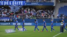 Απίστευτες σκηνές στη Γαλλία: Είσοδος στο γήπεδο και επίθεση από οπαδούς της Τρουά (vid)