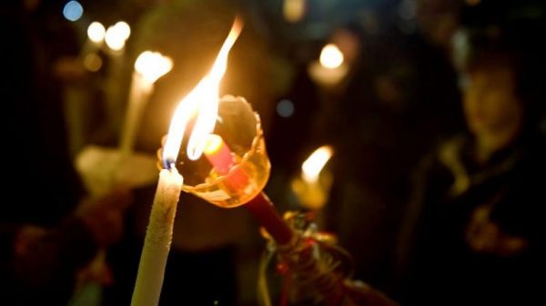 Παρακολουθήστε ζωντανά την Αναστάσιμη Λειτουργία στο MEGA