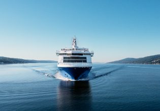 Ακτοπλοϊκά εισιτήρια: Για απότομη αύξηση τιμών μιλά για πρώτη φορά το υπουργείο Ναυτιλίας