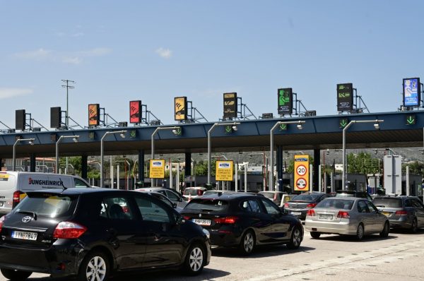 Αγίου Πνεύματος: Σε εξέλιξη η έξοδος των εκδρομέων για το τριήμερο – Δείτε χάρτη με την κίνηση