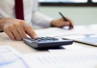 Αλαλούμ με τις προσυμπληρωμένες φορολογικές δηλώσεις – Λάθη και τροποποιήσεις αναστατώνουν τους φορολογούμενους