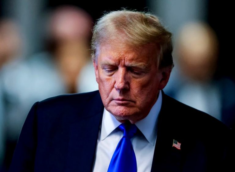 Ντόναλντ Τραμπ: Πλουσιότερος κατά 50 εκατομμύρια δολάρια μία ημέρα μετά την καταδίκη του