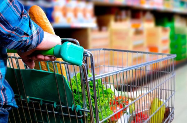 Νέα προσπάθεια της Ισπανίας να «ξορκίσει» την ακρίβεια – Τι περιλαμβάνει το νέο πακέτο μέτρων