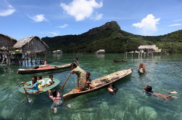 Ασιατική φυλή ανέπτυξε γονίδιο για να κολυμπάει κάτω από το νερό για 5 ώρες την ημέρα