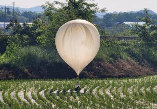 Η Βόρεια Κορέα έστειλε ξανά μπαλόνια με σκουπίδια και απειλεί τη Σεούλ με «αντίποινα»