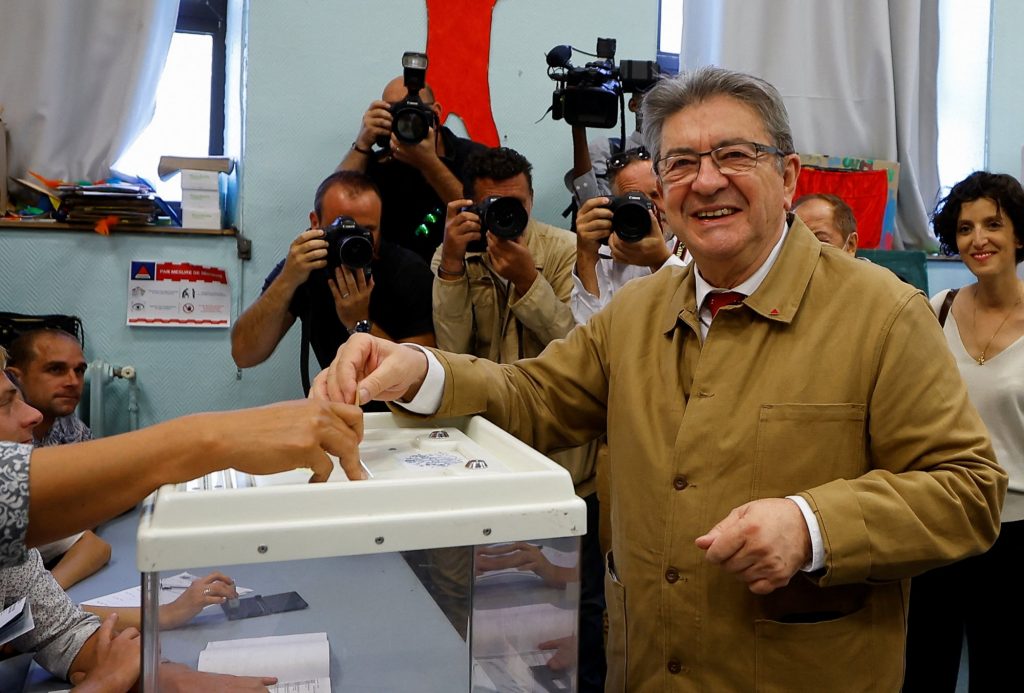 Ιστορική σύμπραξη της γαλλικής αριστεράς για τις εκλογές